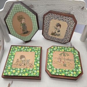 Vintage Wooden Wall Plaques Set with Green and Brown Accents